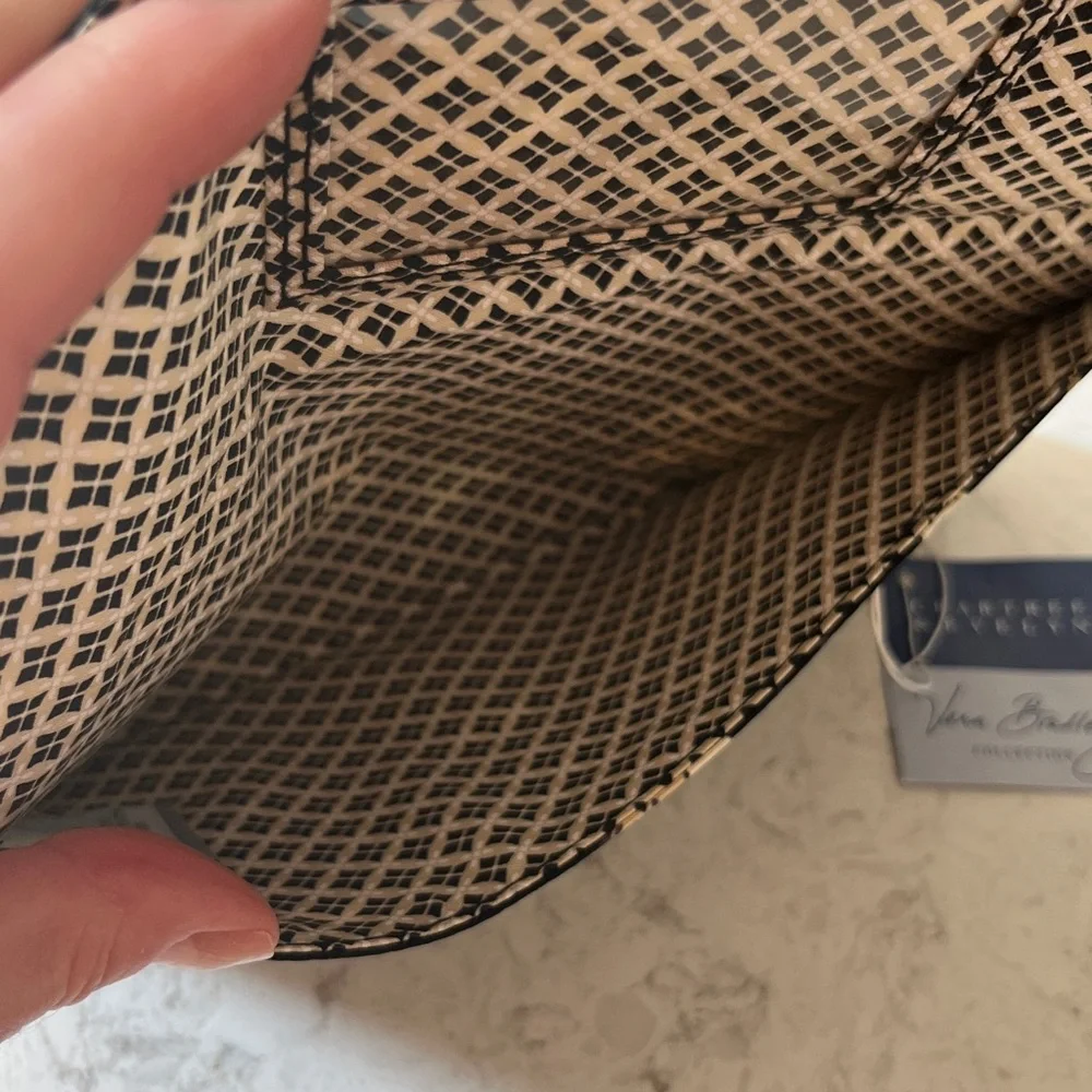 Vera Bradley size 10”